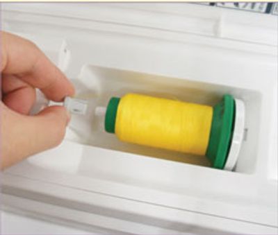 (4C3) Spolestopper spesial til Janome maskiner med liggende