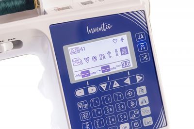 Brother Innov-is 1850Q Premium sy- og quiltemaskin med kraft, presisjon og stort arbeidsområde.