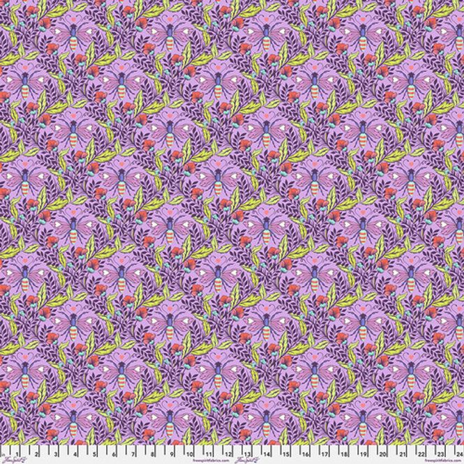 Hovedbilde Tula Pink Full moon forrest II- Shake your honeymakerBLOSSOM