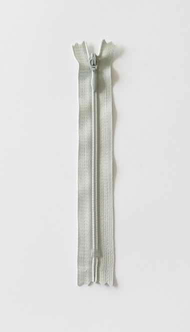 Hovedbilde YKK 4MM SPIRAL, FAST F. L.GRÅ 12 CM