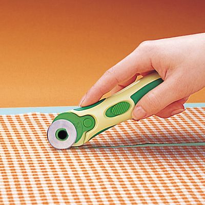 Clover rullekniv 28mm 7501